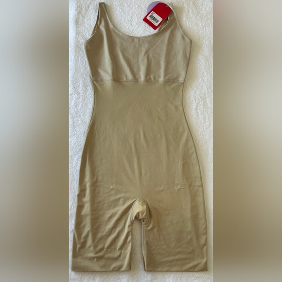 SPANX Beige Bodysuit - Picture 2 of 5